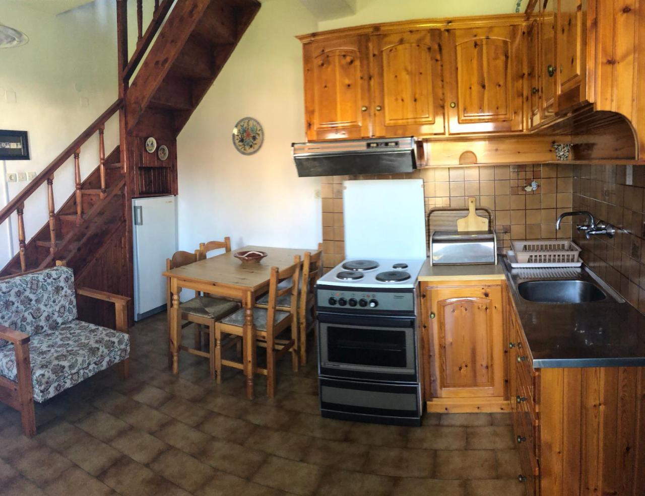 Stavros Apartments Istro Luaran gambar